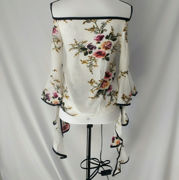 Trendy Off Shoulder Bell Sleeve Floral Blouse - Picture 5 of 7